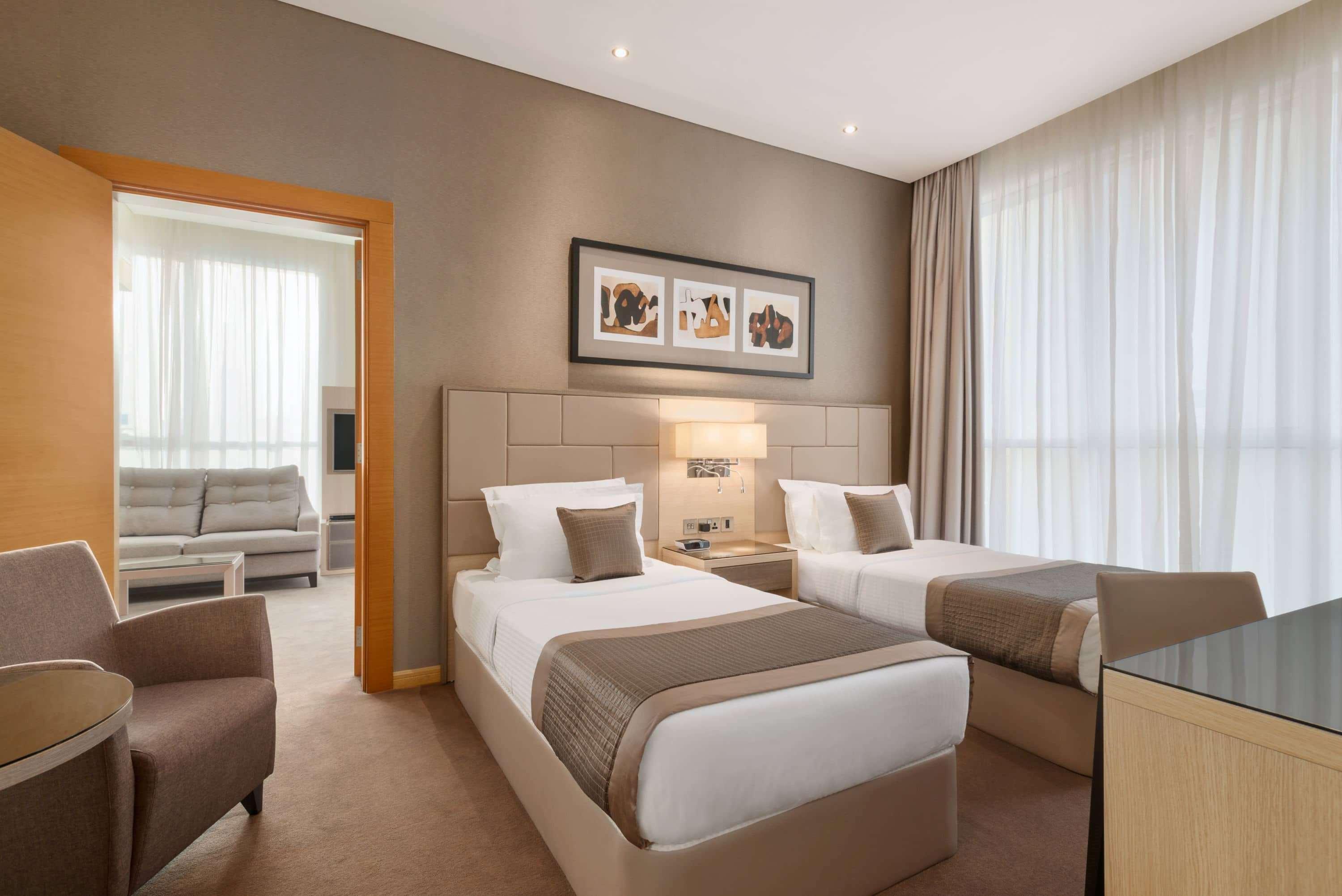 Tryp By Wyndham Abu Dhabi City Center Exterior photo